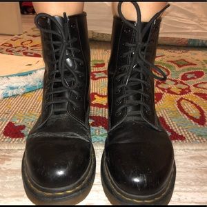 Dr. Marten 1460 Smooth ***NEED TO GO
